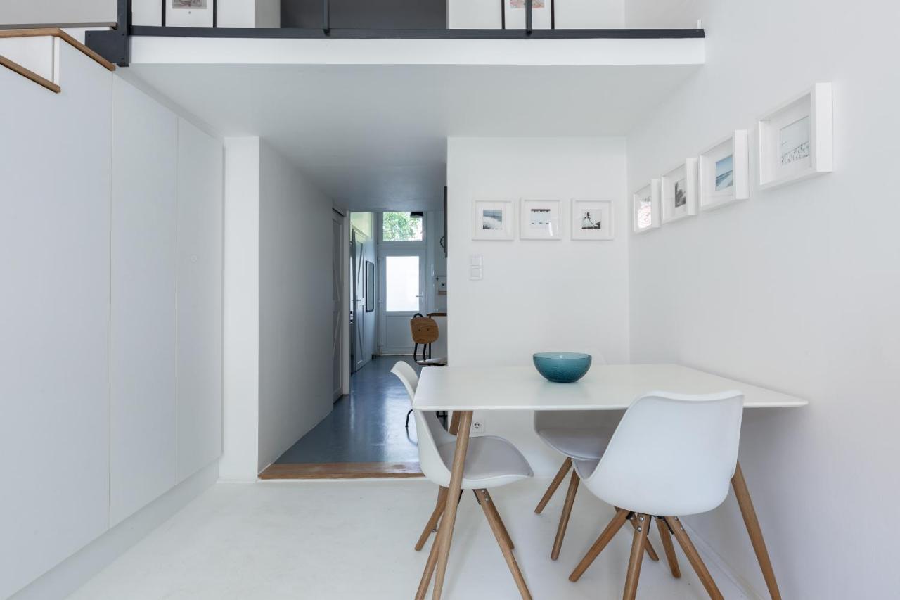 Black And White Apartment Budapest Exterior photo